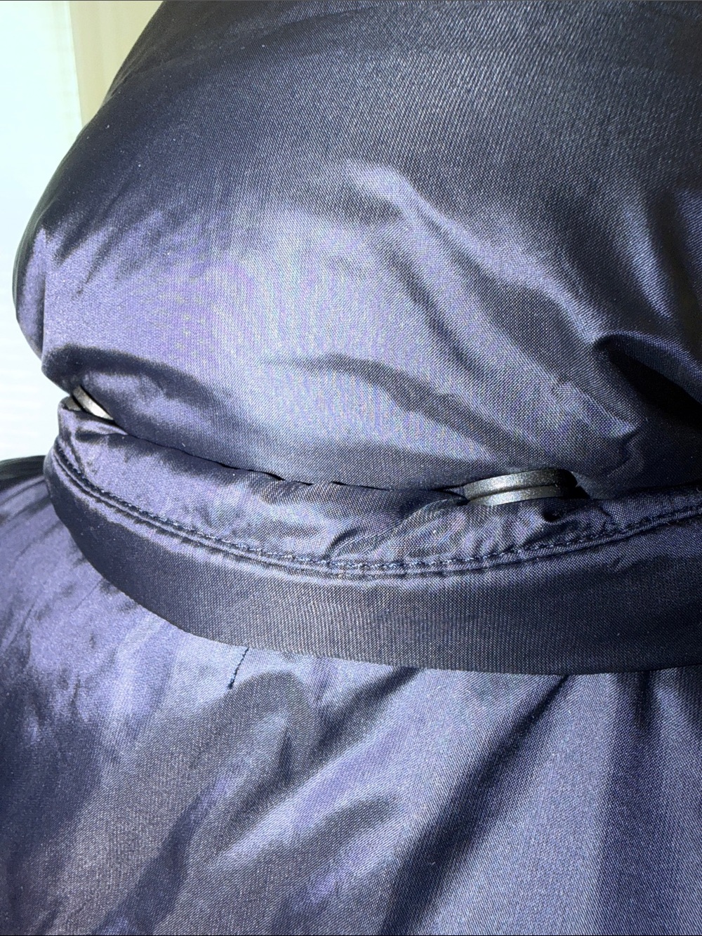 lululemon athletica Navy Quilted Hooded Puffer Vest, Size 6, EUC - Picture 8 of 12